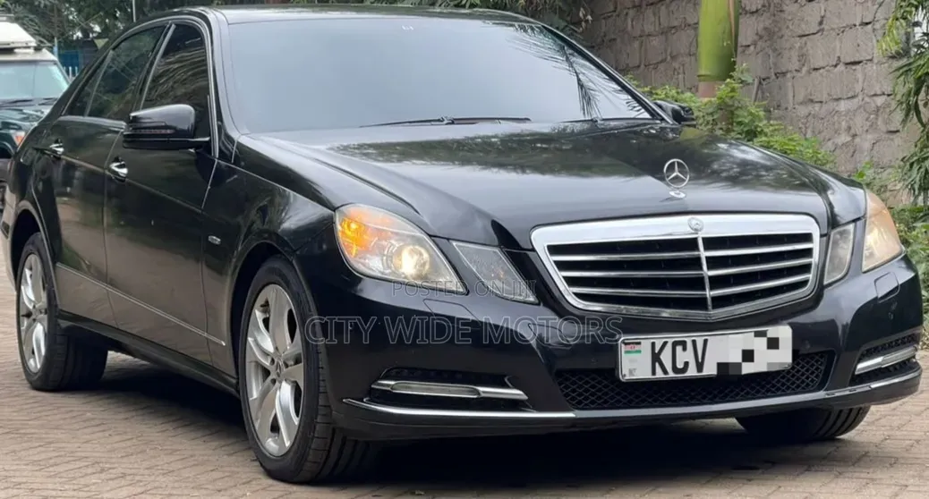 Mercedes-Benz E250 2012 Black