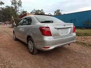 Toyota Axio 1.5 G 4WD 2020 Silver