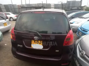 Toyota Corolla Spacio 2004 Brown
