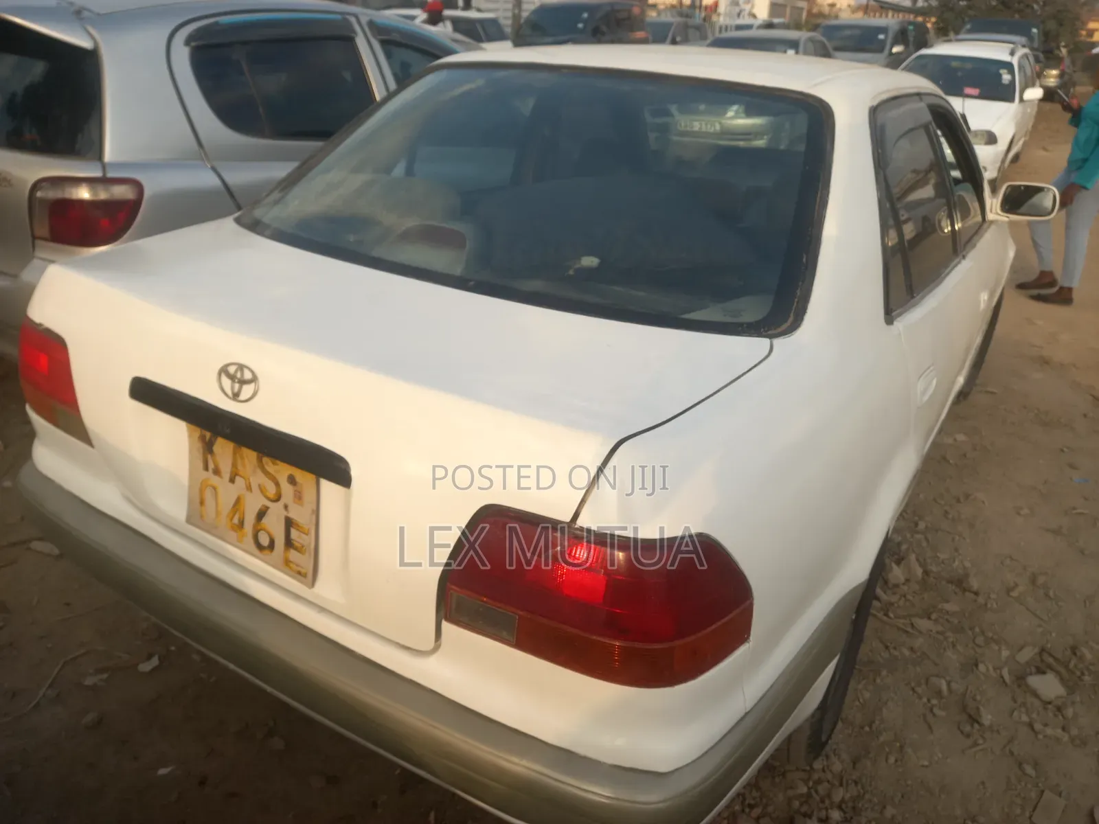 Toyota Corolla 1999 White