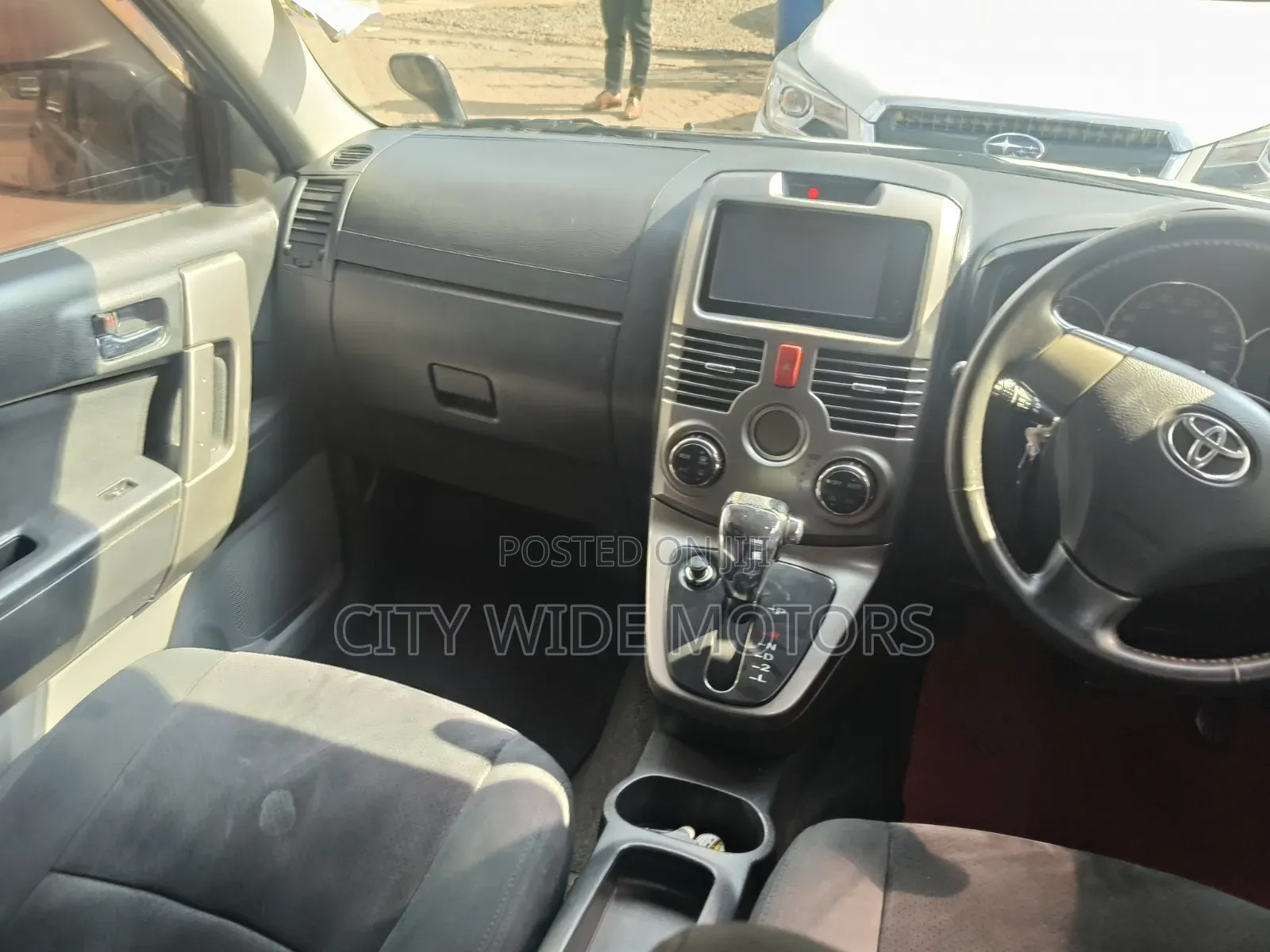Toyota Rush 2013 Black