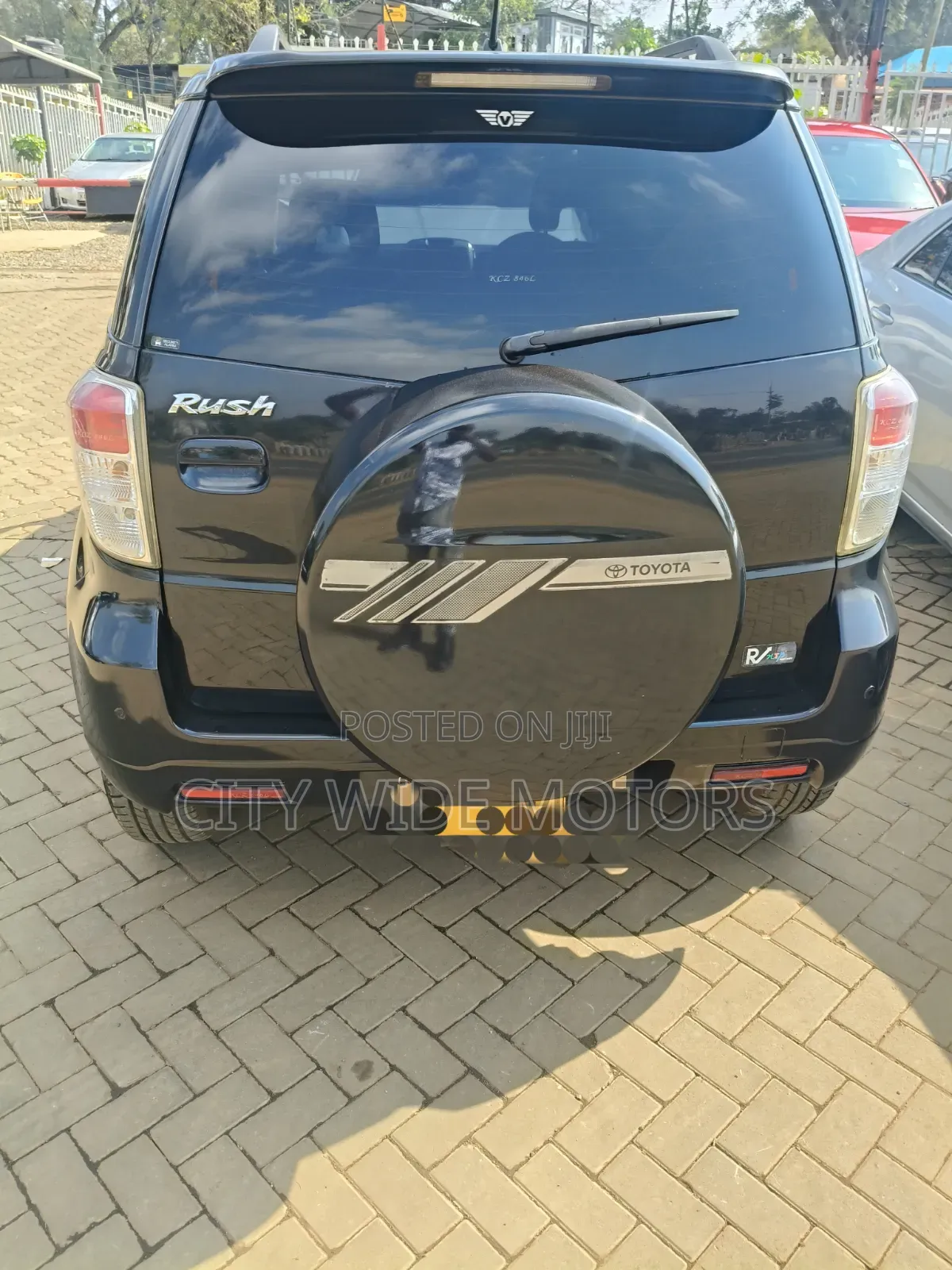 Toyota Rush 2013 Black