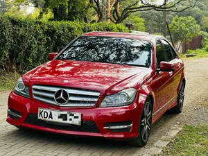 Mercedes-Benz C180 2013 Red