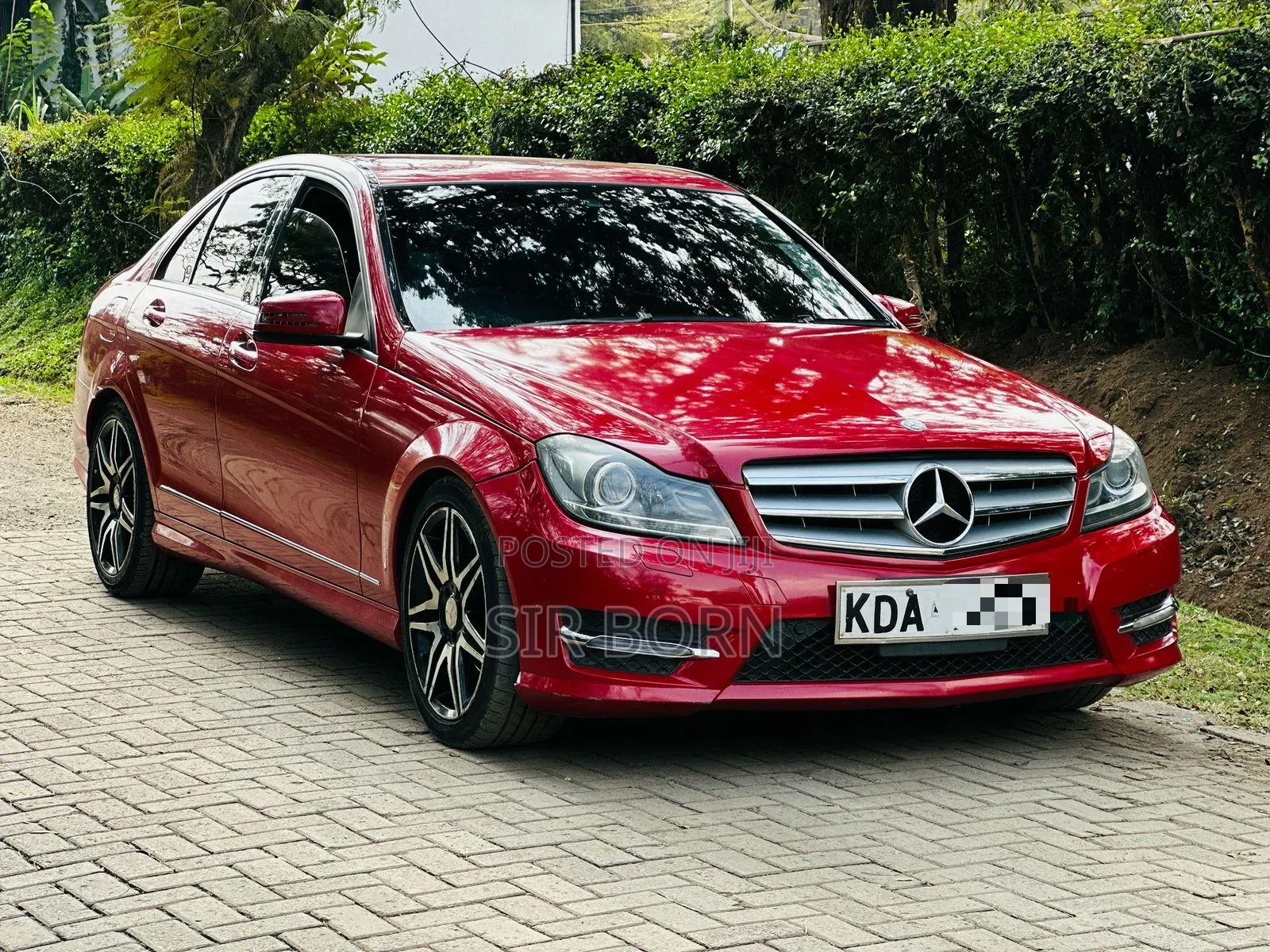 Mercedes-Benz C180 2013 Red