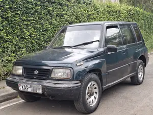 Suzuki Vitara 1996 Gray