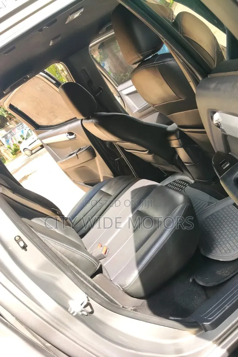 Isuzu D-MAX 2022 Gray