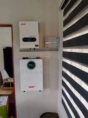 3.2kva - 2.56kwh Lithium - (3)595W Solar Free Installation Shipping