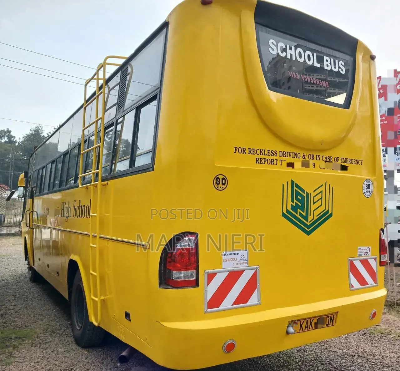 Isuzu Executive Bus 2004 Yellow