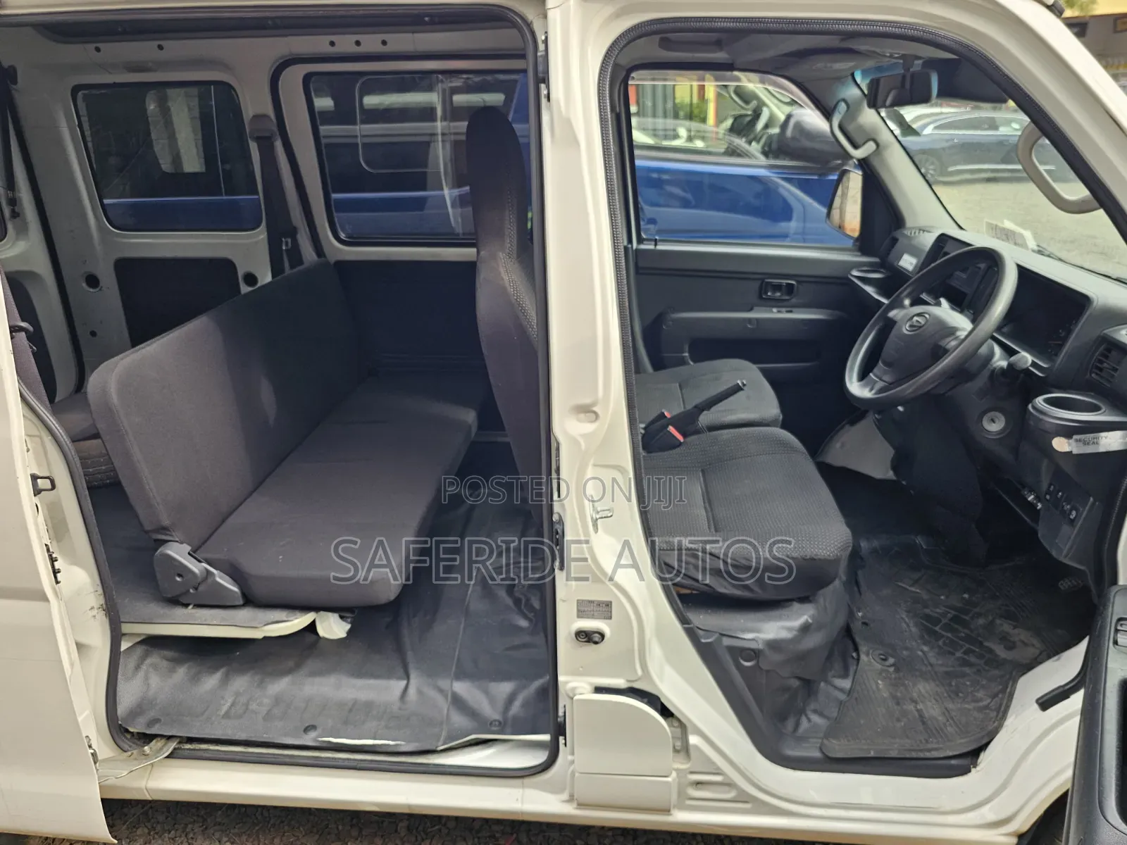 Daihatsu Hijet 2018 White