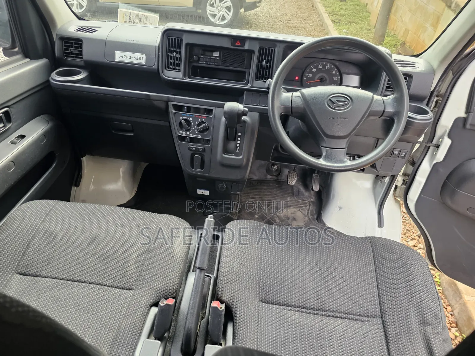 Daihatsu Hijet 2018 White