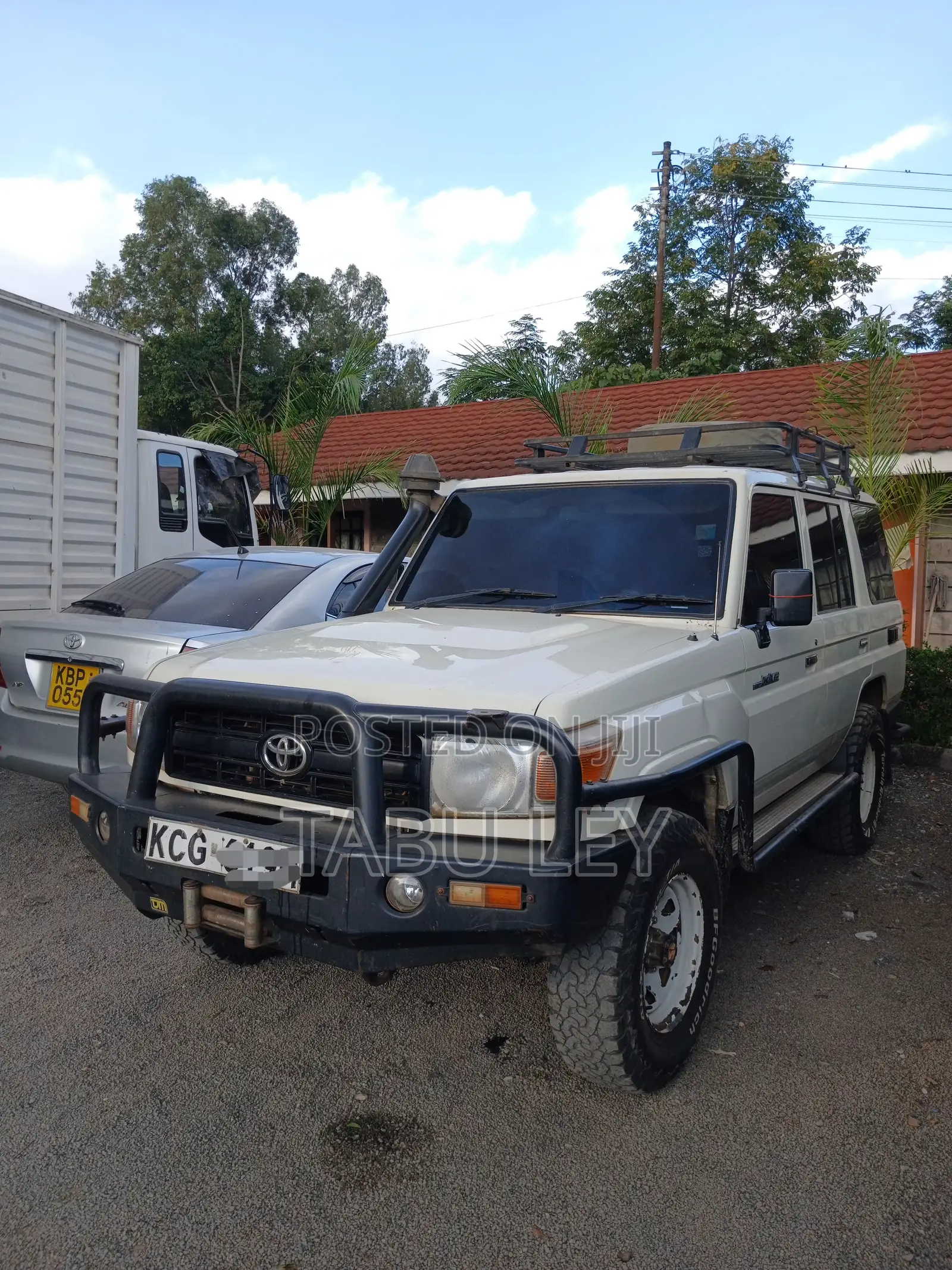 Toyota Land Cruiser 76 Series 2015 White