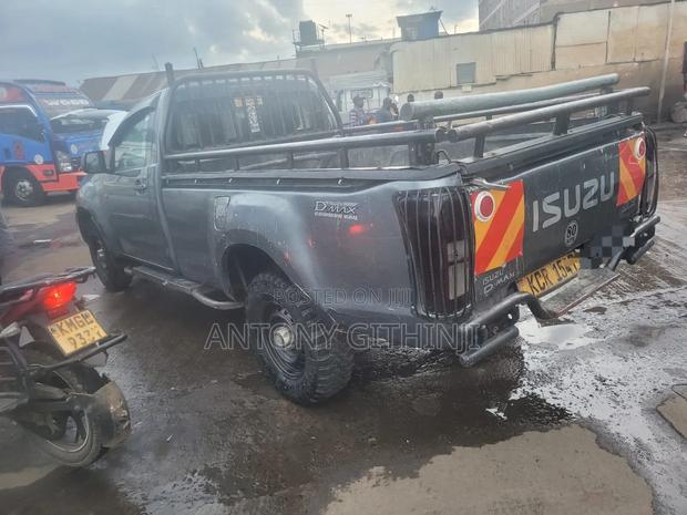 Isuzu D-Max 2018 - thumbnail 3