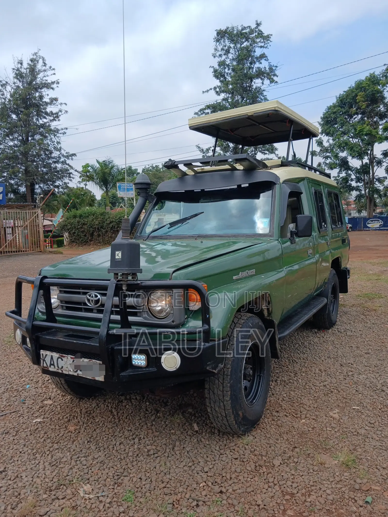 Toyota Land Cruiser 70 1993 Green
