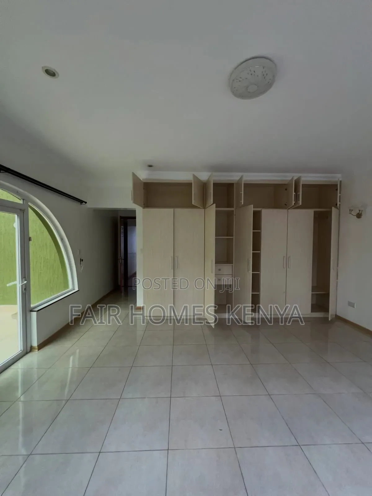 4bdrm Townhouse / Terrace in Riverside Drive for rent