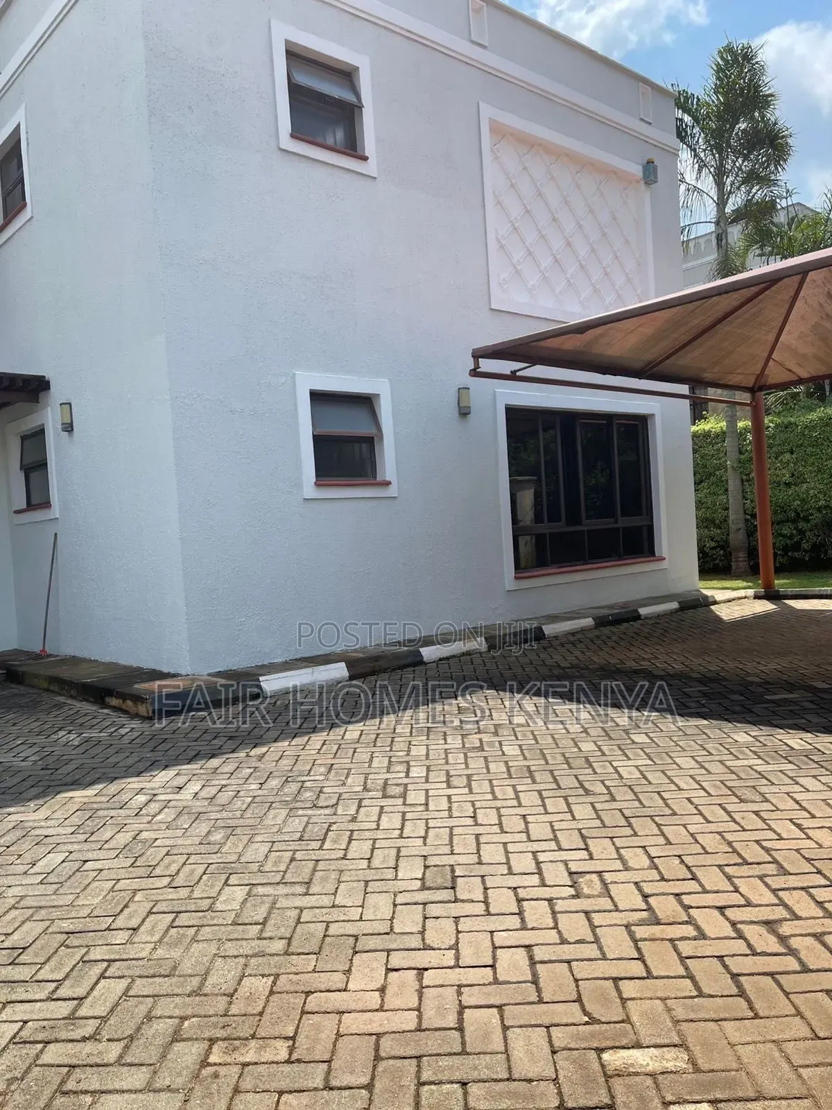 4bdrm Townhouse / Terrace in Lavington Maji, Muthangari for rent