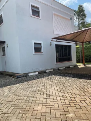 4bdrm Townhouse / Terrace in Lavington Maji, Muthangari for rent