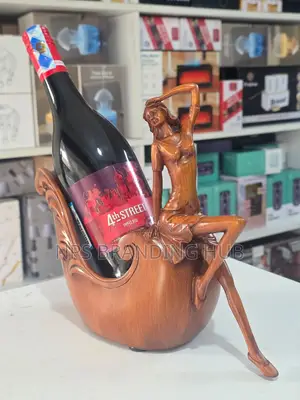 Creative Lady Sculpture Wine Bottle Holder (Tet