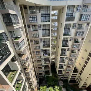 4bdrm Duplex in Riverside Drive for rent