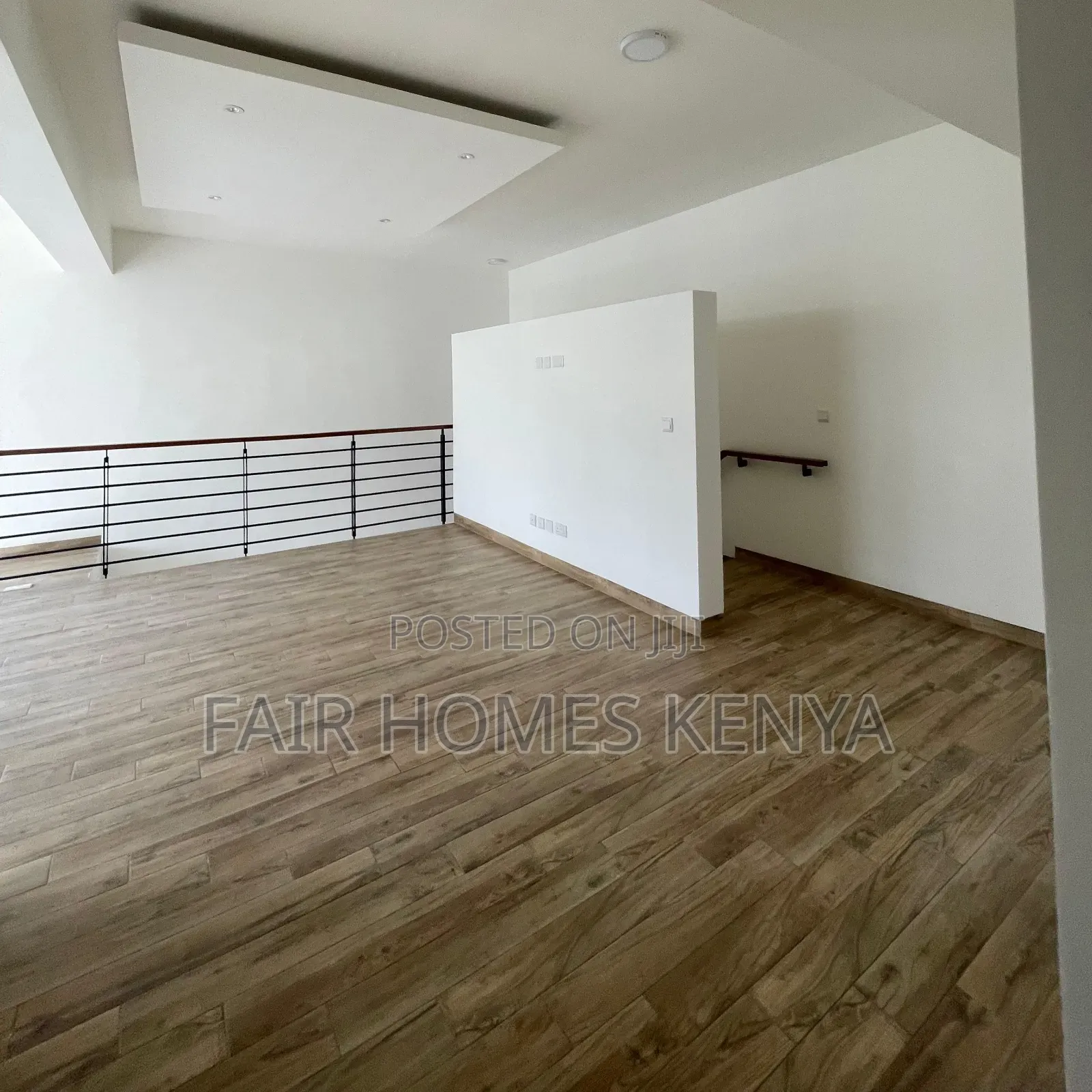 4bdrm Duplex in Riverside Drive for rent