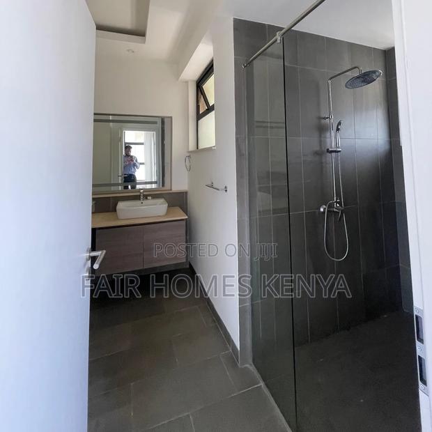 4bdrm Duplex in Riverside Drive for rent - thumbnail 16