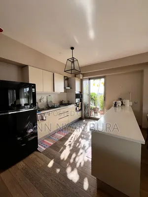 Furnished 3bdrm Apartment in Kikambala Road, Kileleshwa for sale