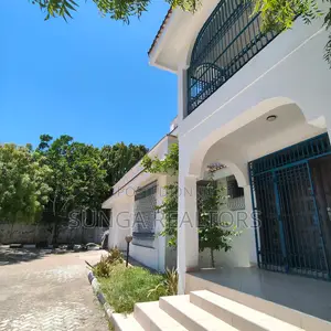 5bdrm House in Nyali Mkomani for rent
