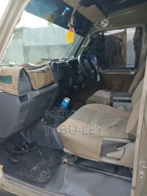 Toyota Land Cruiser 79 Series 2017 Beige