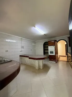 5bdrm Townhouse/Terrace in Riverside Drive for sale