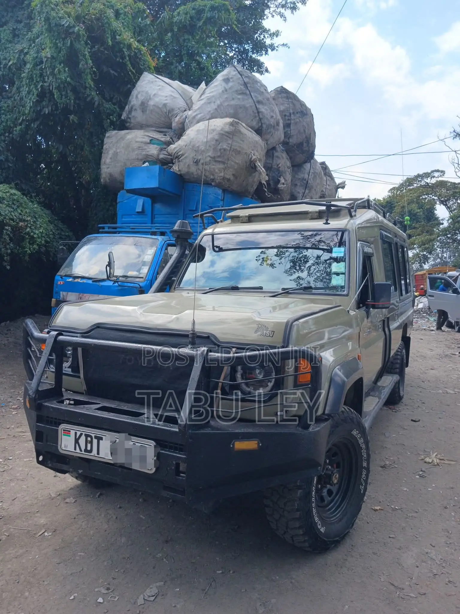 Toyota Land Cruiser 79 Series 2017 Beige
