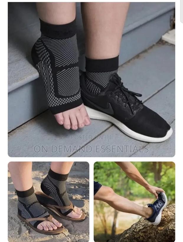 7-Zone Ankle Compression Sleeves Open Toe - thumbnail 4