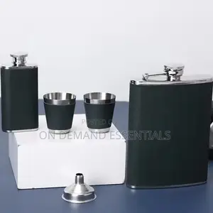 Green Leather-Covered Whiskey Flasks Gift Set