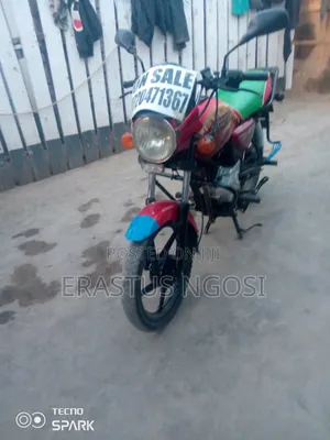 Bajaj Boxer 150 UG 2024 Red