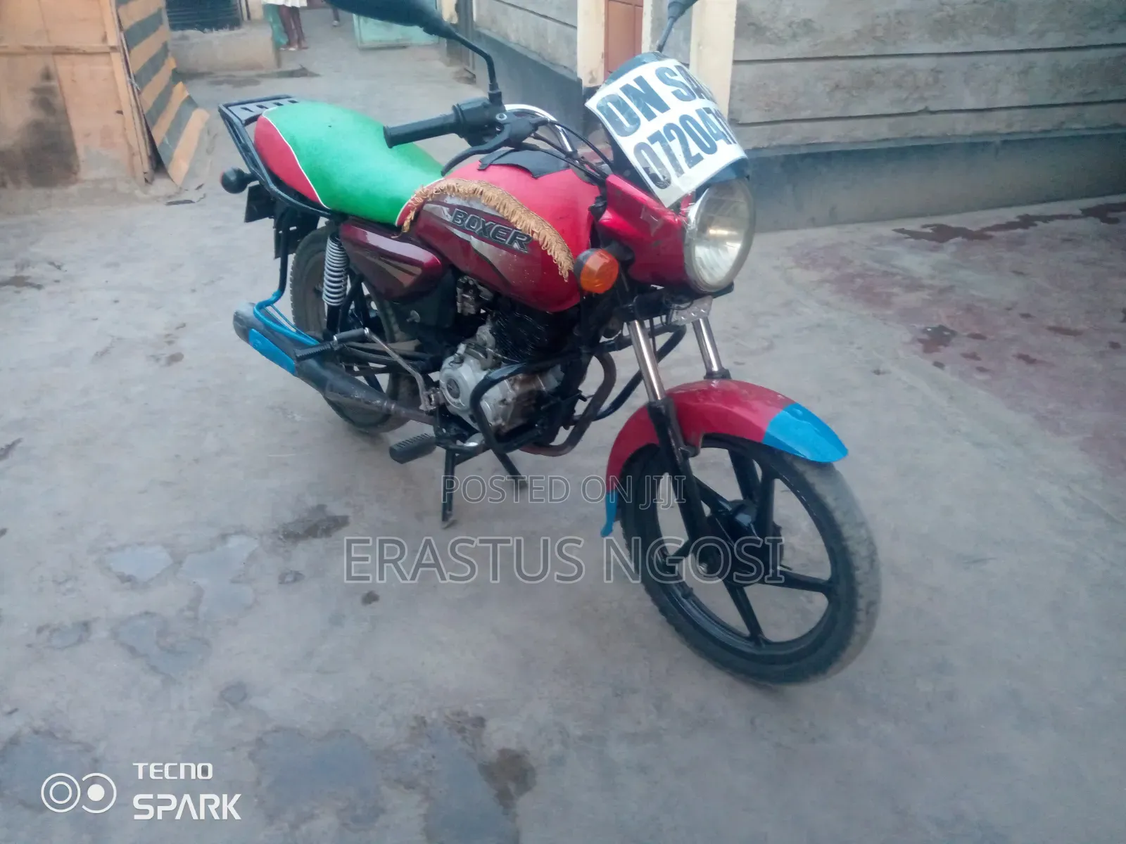 Bajaj Boxer 150 UG 2024 Red