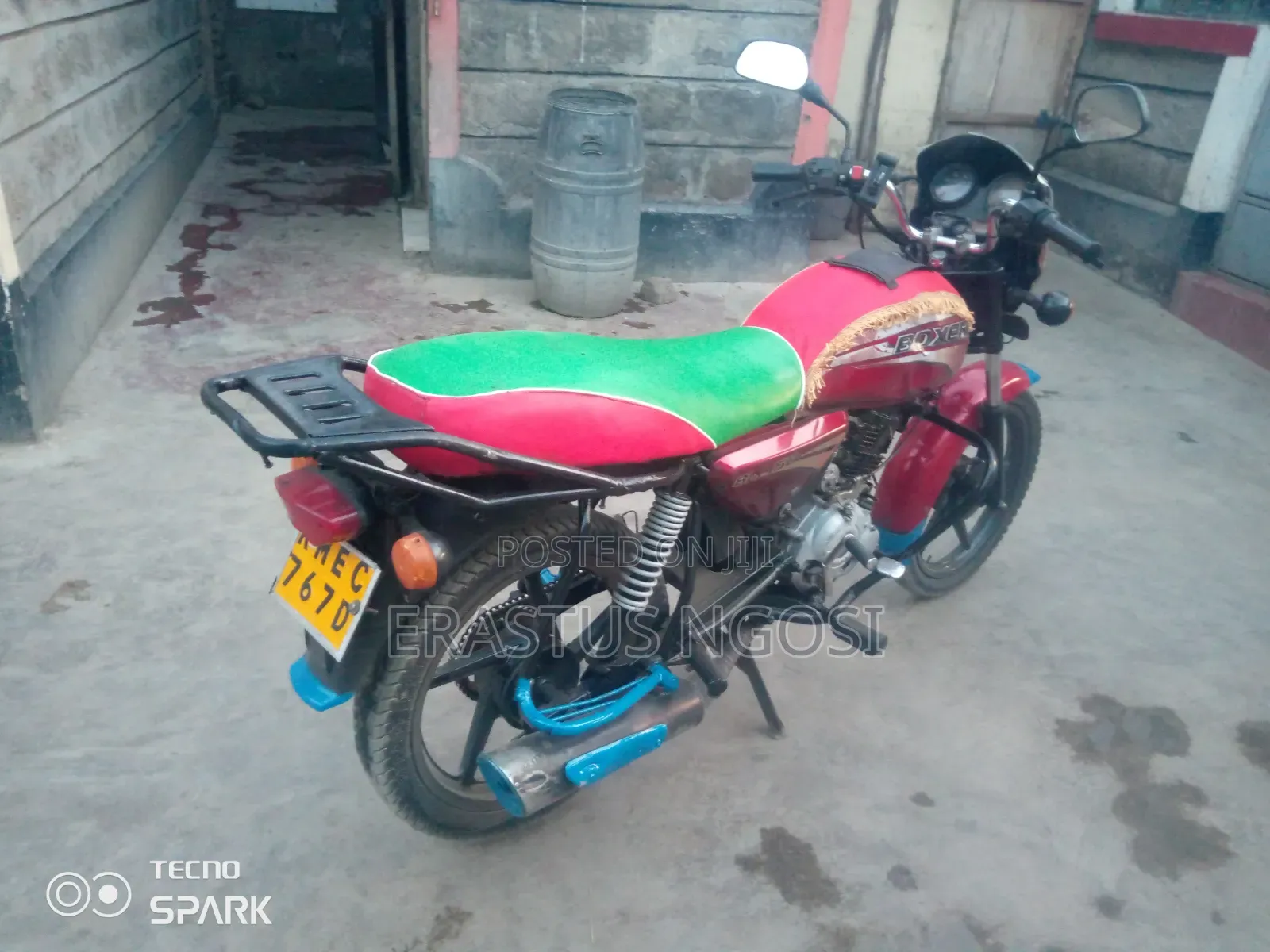 Bajaj Boxer 150 UG 2024 Red