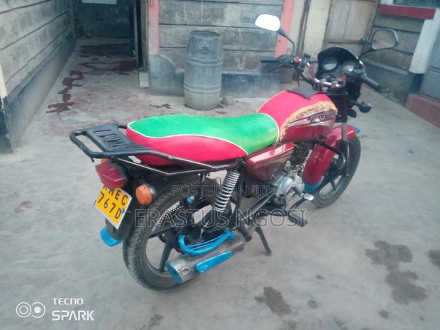 Bajaj Boxer 150 UG 2024 Red - thumbnail 7