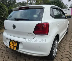Volkswagen Polo 2011 White