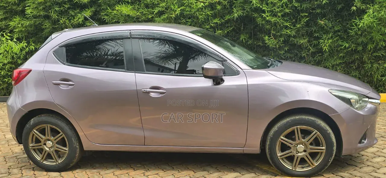 Mazda Demio 2015