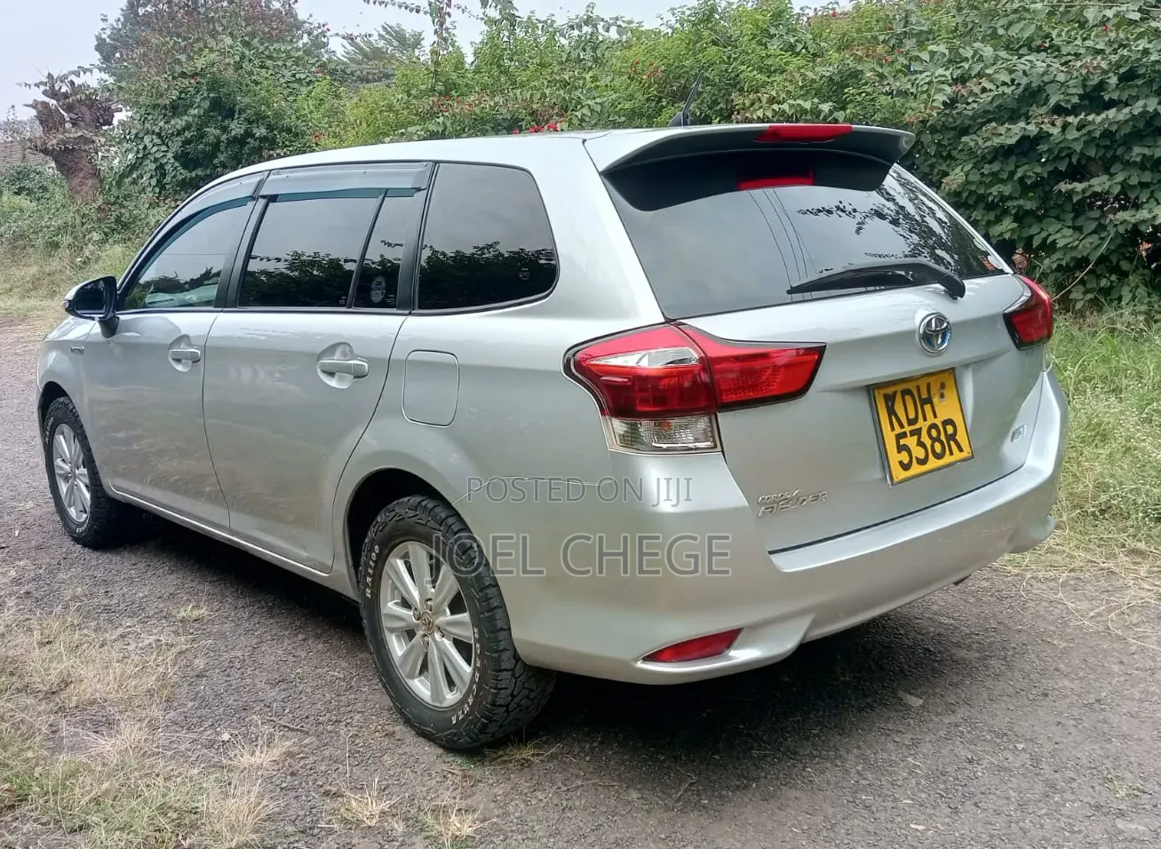 Toyota Corolla Fielder 2016 Silver