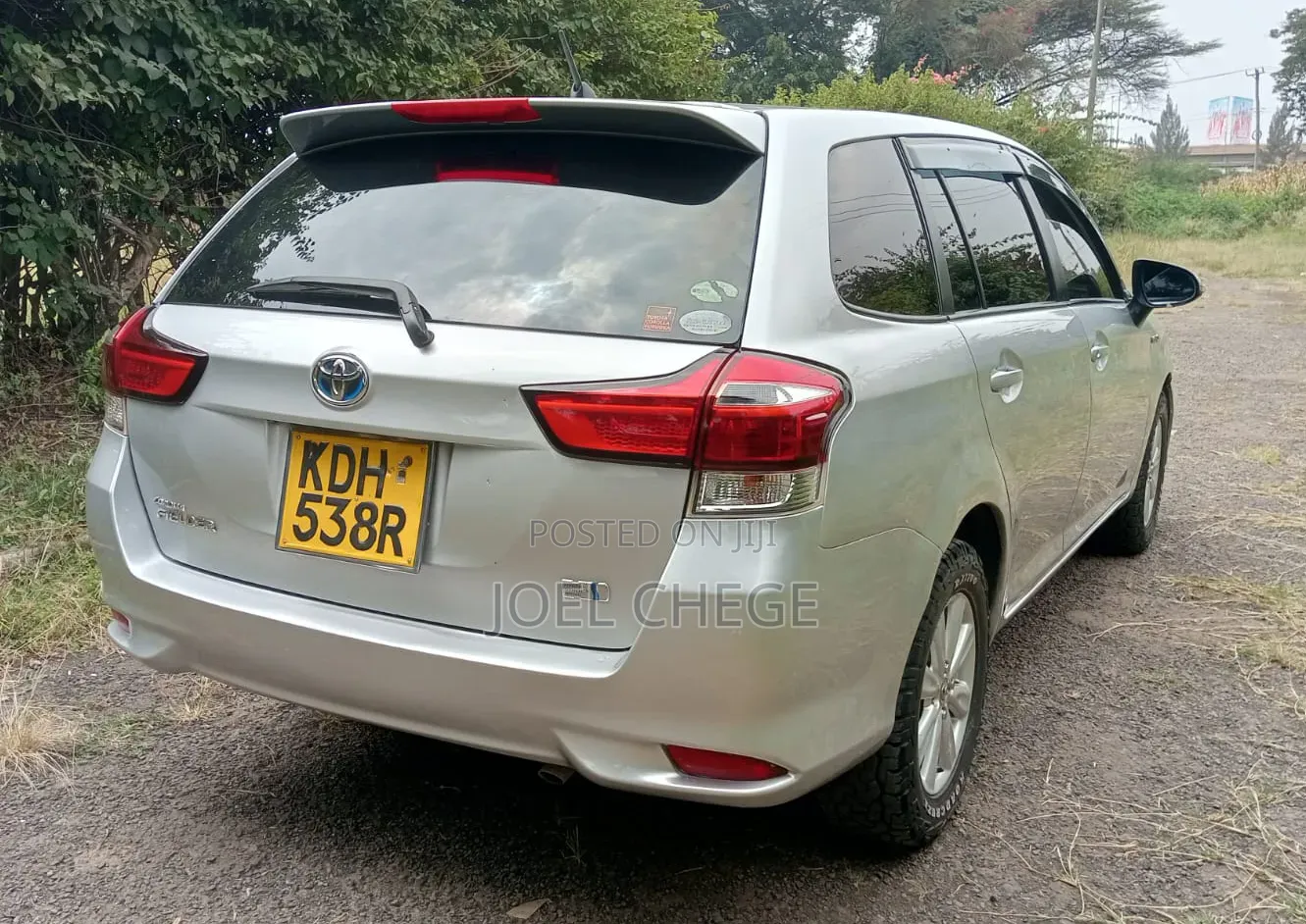 Toyota Corolla Fielder 2016 Silver
