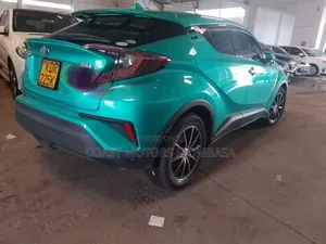 Toyota C-HR 2018 Green