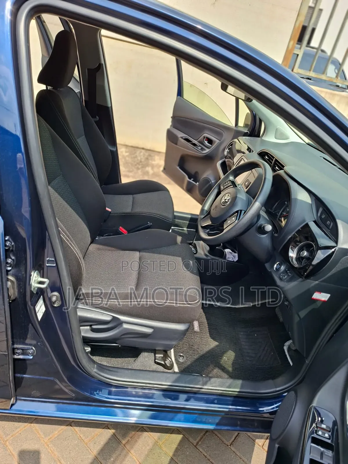Toyota Vitz 2019 Blue