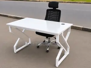 Best Working Table/Mesh Chair