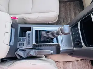 Toyota Land Cruiser Prado 2.8 2019 White