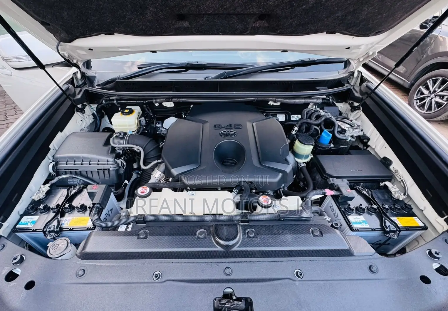 Toyota Land Cruiser Prado 2.8 2019 White