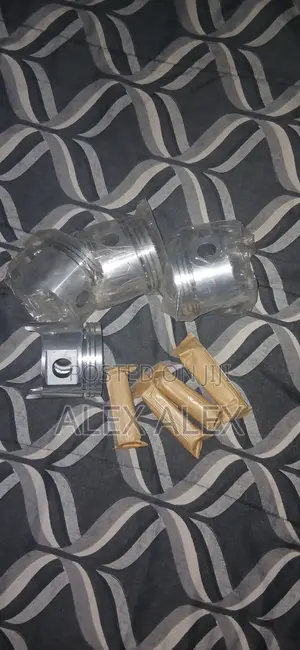 Mazda Engine Piston and Pins