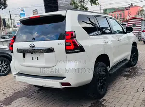 Toyota Land Cruiser Prado 2.8 2021 White