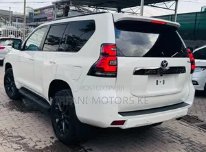 Toyota Land Cruiser Prado 2.8 2021 White