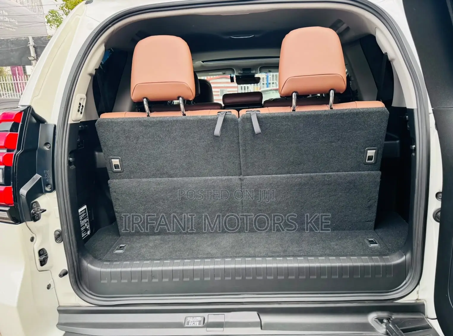 Toyota Land Cruiser Prado 2.8 2021 White