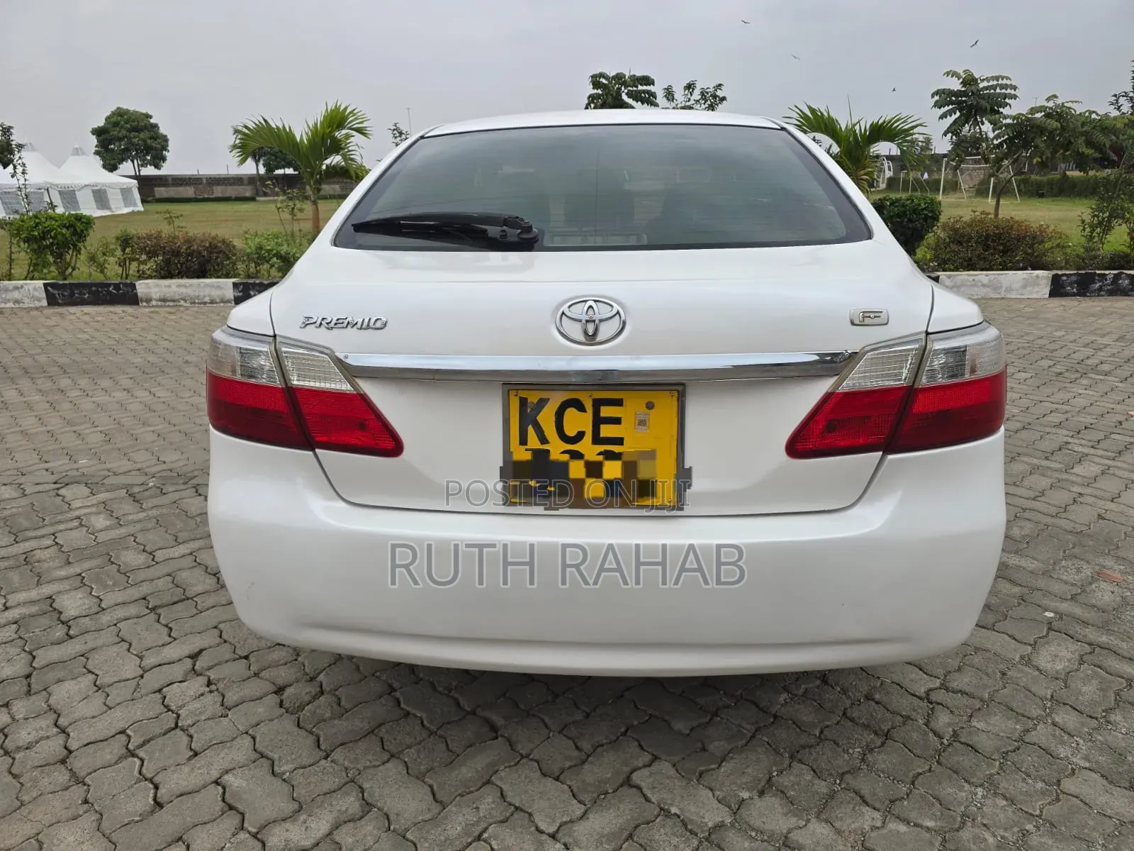 Toyota Premio 2009 White