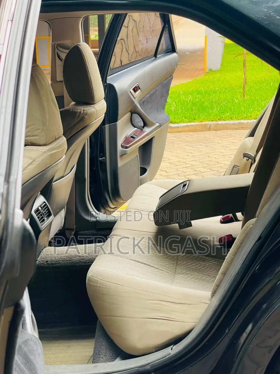 Toyota Mark X 2011 Black